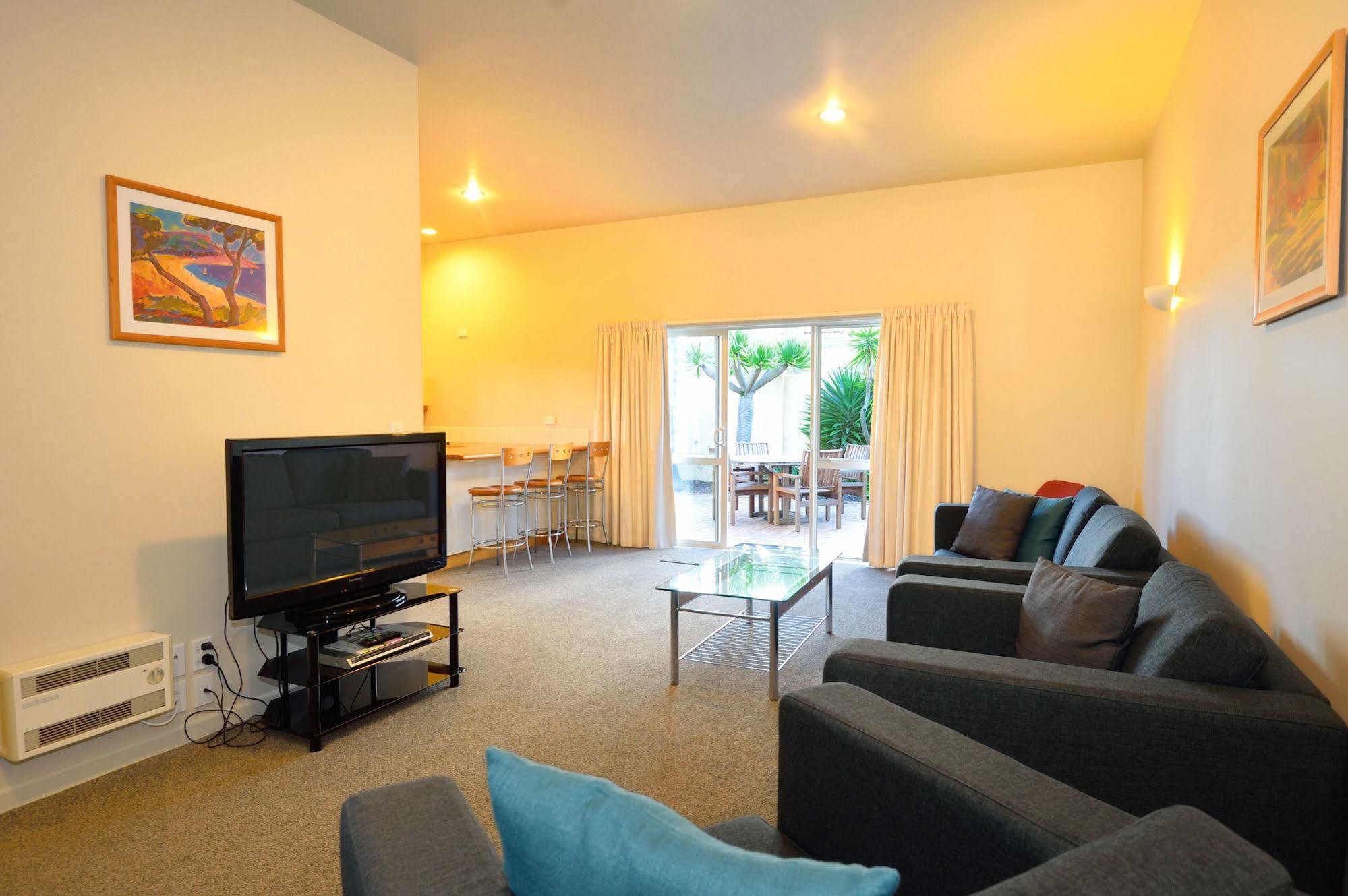 גיסבורן Ocean Beach Motor Lodge מראה חיצוני תמונה