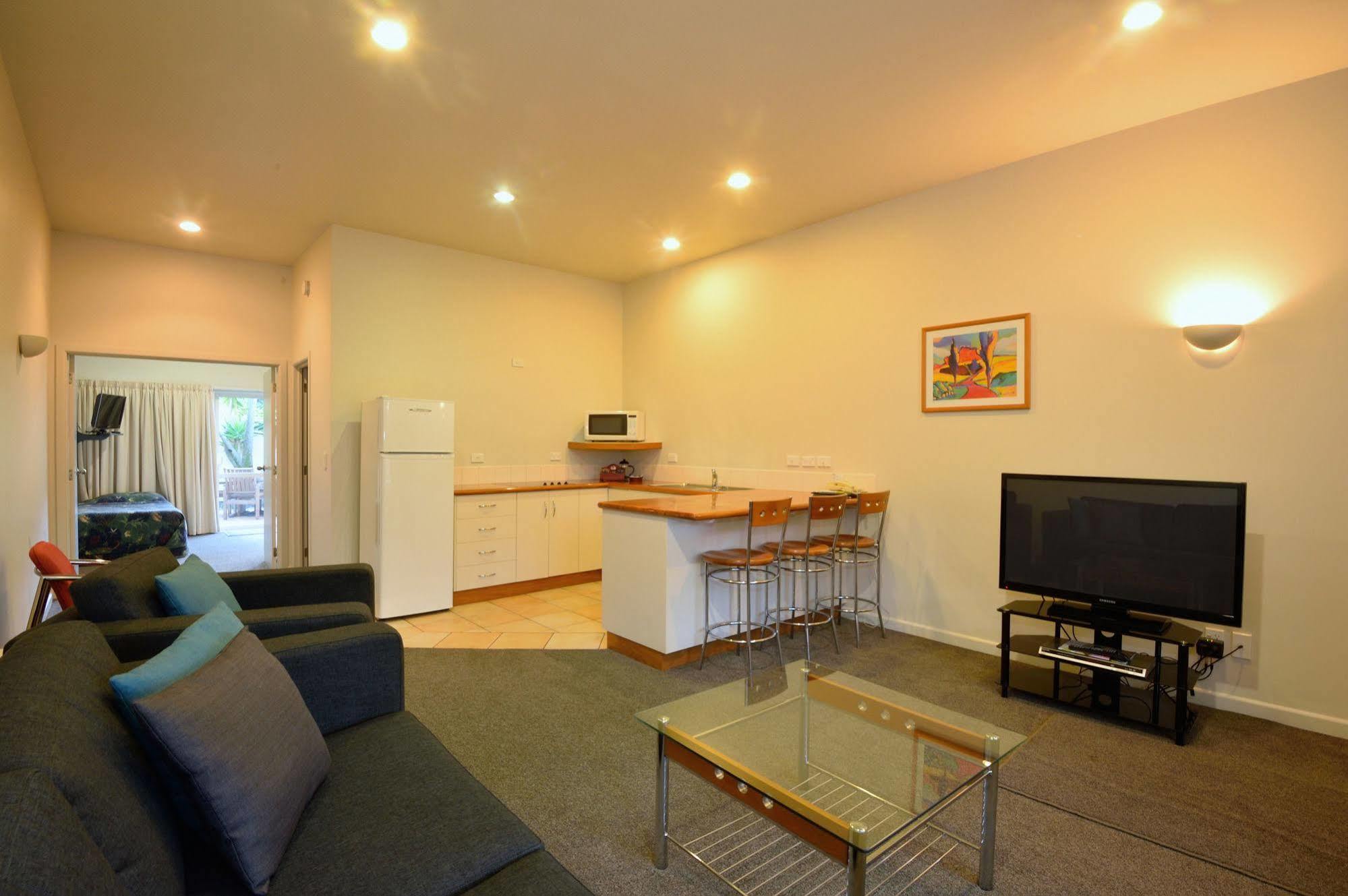 גיסבורן Ocean Beach Motor Lodge מראה חיצוני תמונה